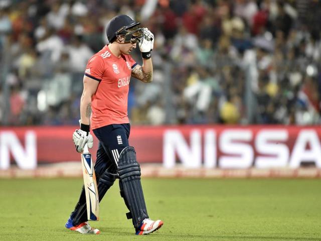 England batsman Jason Roy leaving the ground after dismissal by West Indies blower Samuel Badree during the final of ICC World Twenty20. (Ajay Aggarwal/HT Photo) 