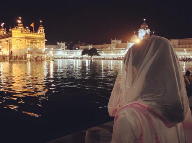 Jacqueline shared another picture from Golden Temple. (Instagram)