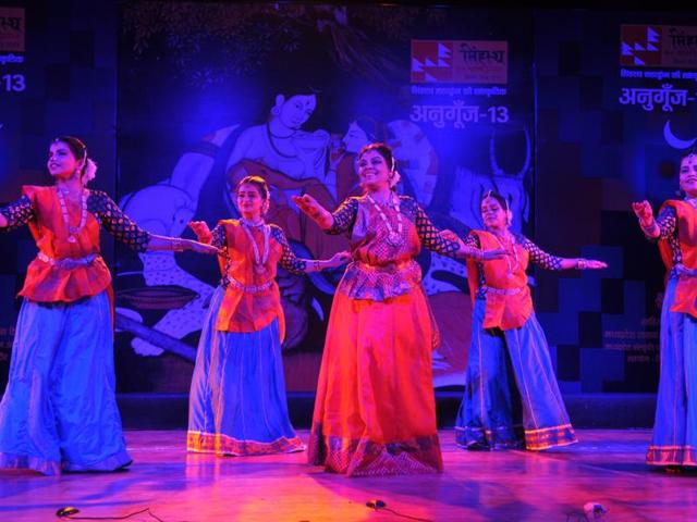 Anugunj, a three-day cultural festival, began in Indore on Sunday as prelude to the month-long Simhastha fair that will start in Ujjain from April 22.(Shankar Mourya/HT photo) Anugunj, a three-day cultural festival, began in Indore on Sunday as prelude to the month-long Simhastha fair that will start in Ujjain from April 22.(Shankar Mourya/HT photo)