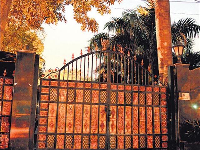 The urban development ministry could reclassify official ministerial houses in the national capital after at least three Union ministers, apparently unhappy with their smaller bungalows, requested a relook. (HT/File photo for representation) The urban development ministry could reclassify official ministerial houses in the national capital after at least three Union ministers, apparently unhappy with their smaller bungalows, requested a relook. (HT/File photo for representation)