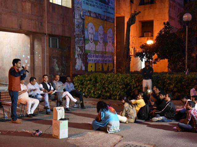 JNU and UoH have been on the boil since January with rival students groups sparring over differing political ideologies, but that seems to have had little impact on their academic excellence.(File Photo)