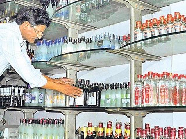 Citing details it received under the Right to Information (RTI) Act, the NGO president Harman Singh Sidhu said that the sale and consumption of liquor witnessed an unprecedented jump in Punjab as compared to many other states. (HT Photo) Citing details it received under the Right to Information (RTI) Act, the NGO president Harman Singh Sidhu said that the sale and consumption of liquor witnessed an unprecedented jump in Punjab as compared to many other states. (HT Photo)