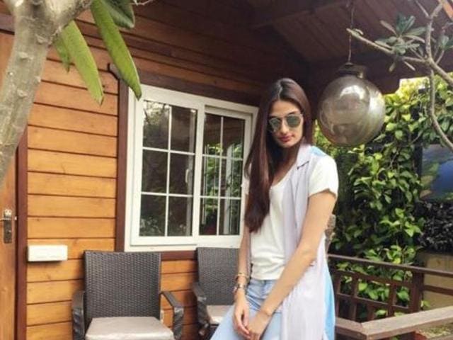 Athiya Shetty looks hot as ever. (Instagram) 