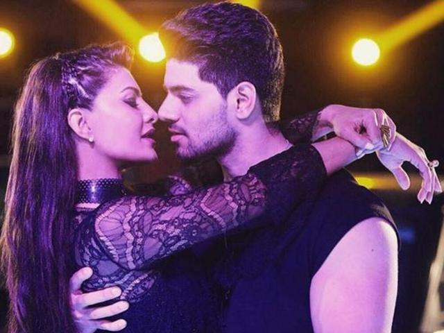 Jacqueline Fernandes and Sooraj Pancholi are shooting for a song. Both the actors shared the same picture on Instagram. (Instagram) 