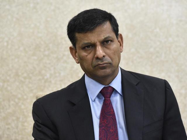 The Reserve Bank of India (RBI) lowered key interest rates by 25 basis points to 6.5 percent in the central bank’s first bi-monthly monetary policy review for 2016-17 on Tuesday. (Photo by Mohd Zakir/ Hindustan Times) (Hindustan Times) The Reserve Bank of India (RBI) lowered key interest rates by 25 basis points to 6.5 percent in the central bank’s first bi-monthly monetary policy review for 2016-17 on Tuesday. (Photo by Mohd Zakir/ Hindustan Times) (Hindustan Times)