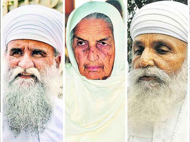 (Left to right) Jai Singh, Jagtar Singh, Chand Kaur, Satguru Uday Singh and Thakur Dalip Singh. (HT Photo) (Left to right) Jai Singh, Jagtar Singh, Chand Kaur, Satguru Uday Singh and Thakur Dalip Singh. (HT Photo)
