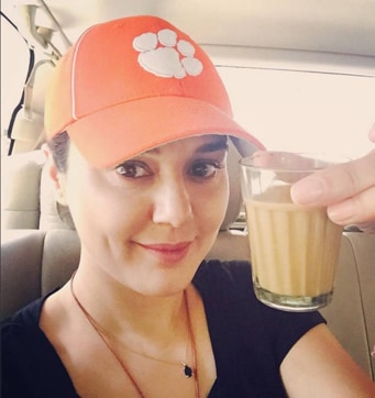 Preity with her cutting chai. (Facebook)