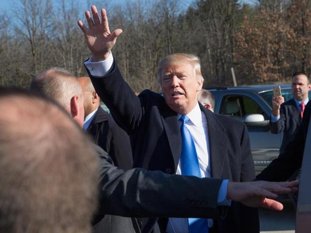 Republican presidential candidate Donald Trump chats with patrons and workers at a diner in Wauwatosa, Wisconsin. Wisconsin is voting in the state's primary on April 5, 2016. (AFP) Republican presidential candidate Donald Trump chats with patrons and workers at a diner in Wauwatosa, Wisconsin. Wisconsin is voting in the state's primary on April 5, 2016. (AFP)