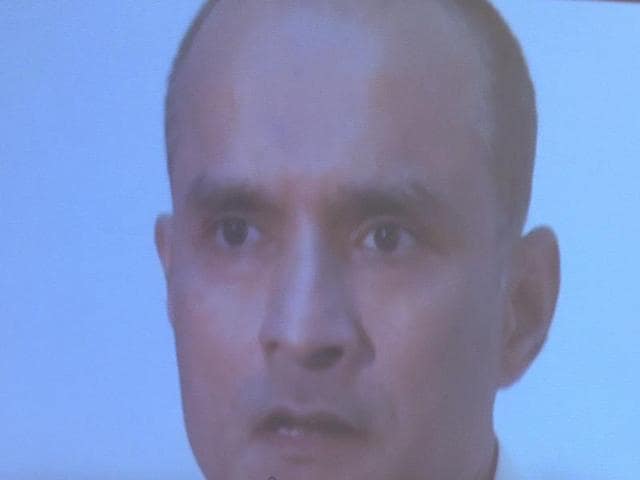 Pakistani Lieutenant General Asim Bajwa (left) gives details of arrested man Kulbhushan Yadav (righ on screen), who is suspected of being an Indian spy, during a press conference in Islamabad.(AFP) Pakistani Lieutenant General Asim Bajwa (left) gives details of arrested man Kulbhushan Yadav (righ on screen), who is suspected of being an Indian spy, during a press conference in Islamabad.(AFP)