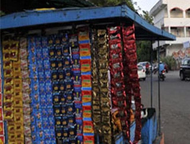 The next in the firing line could be gutkha, following reports that it is used along with ammonia nitrate and other dangerous chemicals to prepare a country brew, that could even kill. (HT File Photo) The next in the firing line could be gutkha, following reports that it is used along with ammonia nitrate and other dangerous chemicals to prepare a country brew, that could even kill. (HT File Photo)