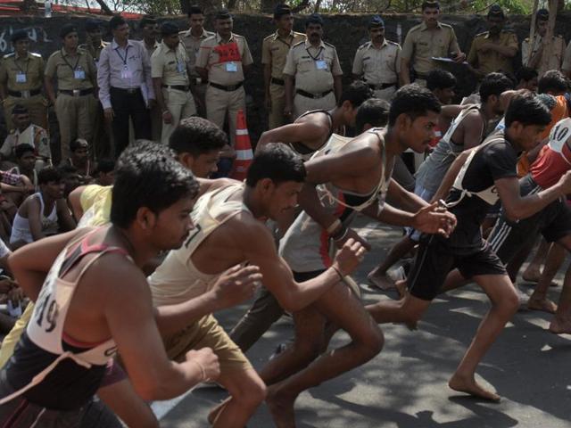 Candidates get off the starting blocks. (Prashant Waydande) 