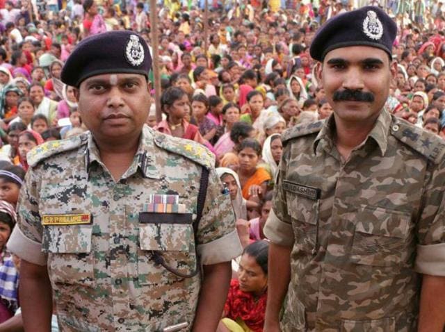 Bastar IG SRP Kalluri (L) with his SP RN Dash. Kalluri has been praised and vilified in equal measure over his methods dealing with the Maoist threat in Bastar.(Ejaz Kaiser/ HT Photo)