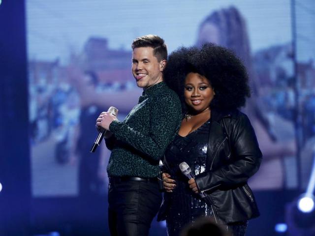 Singers Trent and La'Porsha perform during the American Idol finale. (REUTERS) 