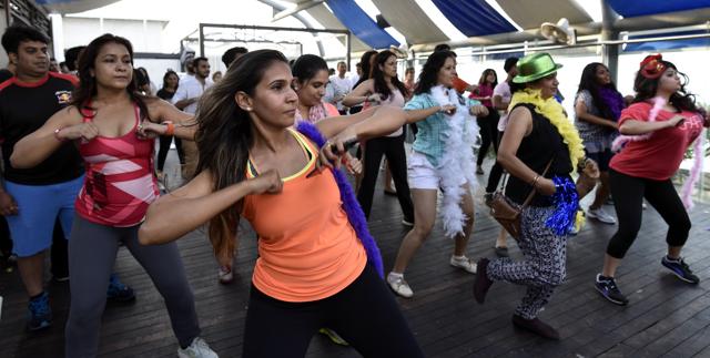 The Wonderise morning fitness party at Asilo in Lower Parel featured zumba sessions. (Anshuman Poyrekar / HT Photo)