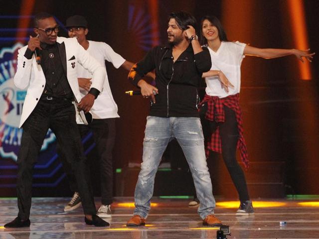 West Indies star all-rounder Dwayne Bravo (L) danced to his song ‘Champio’ and was later joined by singer-musician Ankit Tiwari. (PTI)