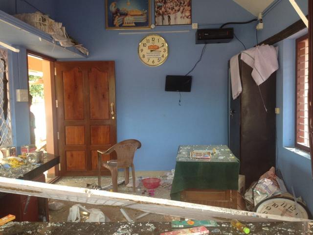 The fire affected the densely inhabited neighbourhood surrounding the temple, damaging many houses. (HT Photo) The fire affected the densely inhabited neighbourhood surrounding the temple, damaging many houses. (HT Photo)