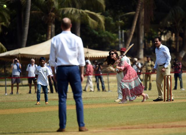 Prince William, Duke of Cambridge Catherine and Catherine, Duchess Of Cambridge enjoy a game of cricket during a visit to meet children from Magic Bus, Childline and Doorstep, three non-governmental organizations, at Mumbai's iconic recreation ground, the Oval Maidan. (Photo by Kunal Patil/ Hindustan Times) (Hindustan Times) Prince William, Duke of Cambridge Catherine and Catherine, Duchess Of Cambridge enjoy a game of cricket during a visit to meet children from Magic Bus, Childline and Doorstep, three non-governmental organizations, at Mumbai's iconic recreation ground, the Oval Maidan. (Photo by Kunal Patil/ Hindustan Times) (Hindustan Times)
