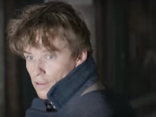 Eddie Redmayne as Newt Scamander in Fantastic Beasts and Where to Find Them.(YouTube)