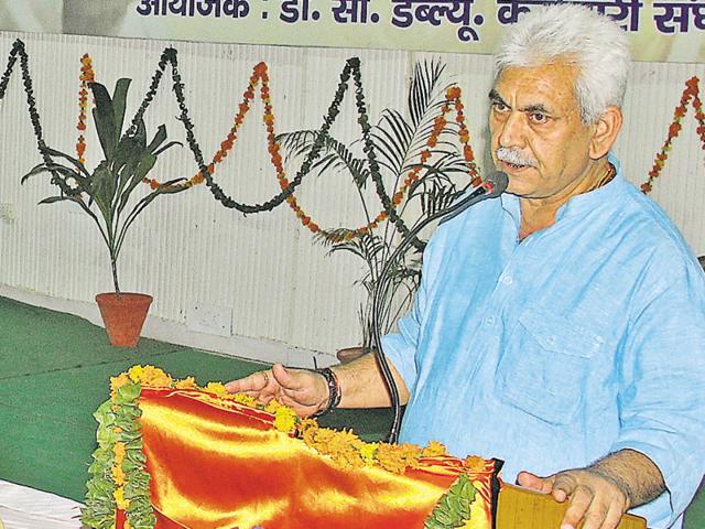 Union minister of state for railways Manoj Sinha speaking at the golden jubilee celebrations of the Bharatiya Railway Mazdoor Sangh in Patiala on Sunday. (Bharat Bhushan/HT)