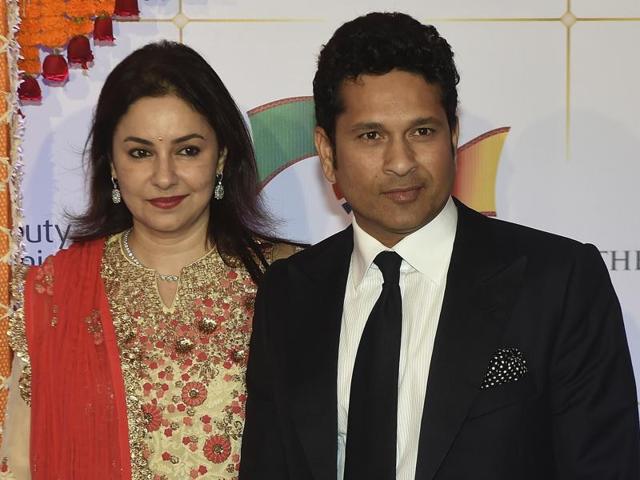 Sachin Tendulkar unveils poster of his biopic on Twitter | Crickit