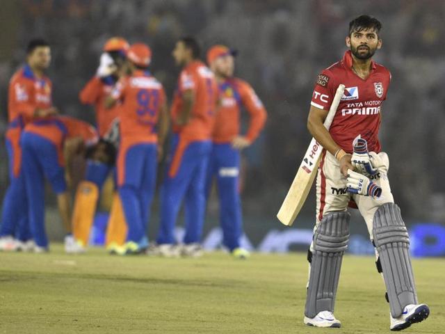 Gujarat Lions celebrating with other team after dismissal of Manan Vohra. (Keshav Singh/HT Photo ) 