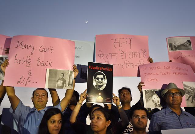 Family members and friends protest for #JusticeforSidd at Central Park in Connaught Place in New Delhi on Sunday. (Sanjeev Verma/ HT Photo) Family members and friends protest for #JusticeforSidd at Central Park in Connaught Place in New Delhi on Sunday. (Sanjeev Verma/ HT Photo)