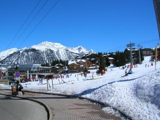 A treacherous altiport was built in the 1960s for use by private jets. (courchevel.com) 