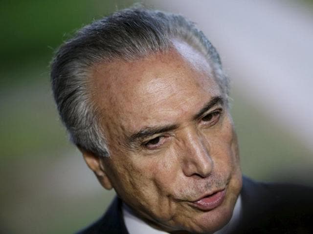 Brazil’s President Dilma Rousseff and vice-president Temer are pictured before an annual lunch with general officers in Brasilia. (Reuters Photo) Brazil’s President Dilma Rousseff and vice-president Temer are pictured before an annual lunch with general officers in Brasilia. (Reuters Photo)