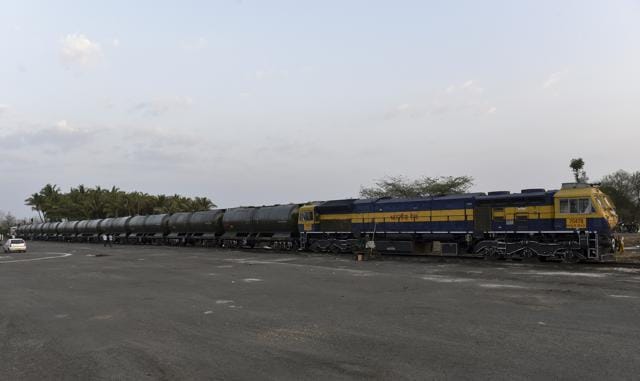 The special ‘water train’ with 10 wagons at the Latur railway station. (Anshuman Poyrekar/HT Photo) The special ‘water train’ with 10 wagons at the Latur railway station. (Anshuman Poyrekar/HT Photo)