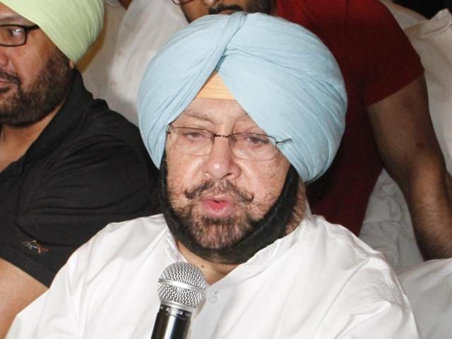 Now, sources have told HT, as per the advice of its poll strategist Prashant Kishor, the party will formally announce Amarinder as its chief ministerial candidate sooner rather than later. (HT Photo) Now, sources have told HT, as per the advice of its poll strategist Prashant Kishor, the party will formally announce Amarinder as its chief ministerial candidate sooner rather than later. (HT Photo)