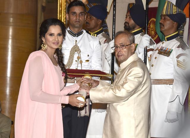 Sania Mirza receiving Padma Bhushan award from President Pranab Mukherjee. (Arvind Yadav/HT photo) Sania Mirza receiving Padma Bhushan award from President Pranab Mukherjee. (Arvind Yadav/HT photo)