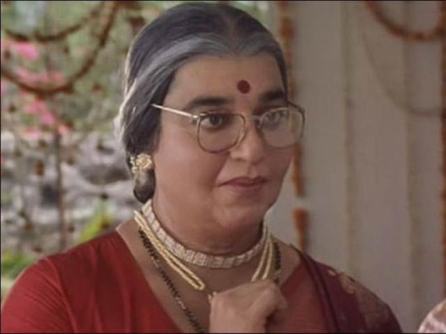 A master of disguise, Kamal Haasan has played a lovable granny, a US president and a vertically-challenged man, among other roles, with aplomb, thanks to stupendous prosthetic make-up. Here’s his look from Chachi 420.