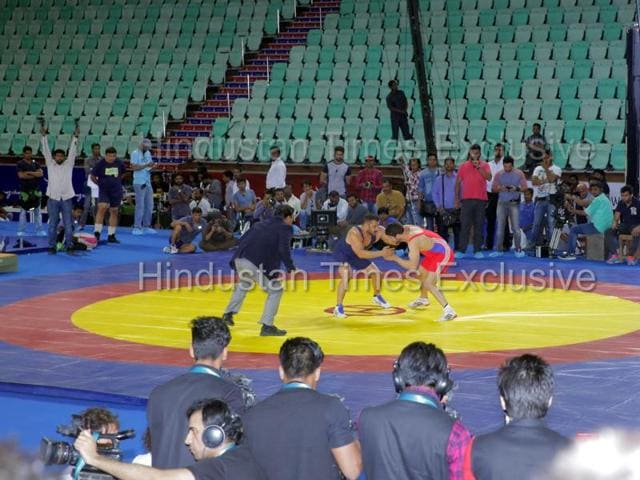 The Bajrangi Bhaijaan star is playing a wrestler and Anushka Sharma his love interest. (Waseem Gashroo/ Hindustan Times) 