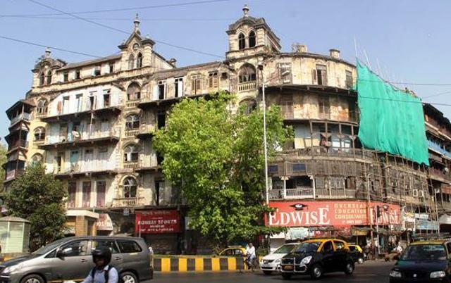 Jer Mahal, now a heritage site, was built in the 18th century, and is the oldest apartment building in the area. It has stain glass windows and it was meant for the rich locals. It marks the Indianisation of architecture. Now, it operates as a hotel for people to stay. (Photo: Bhushan Koyande) Jer Mahal, now a heritage site, was built in the 18th century, and is the oldest apartment building in the area. It has stain glass windows and it was meant for the rich locals. It marks the Indianisation of architecture. Now, it operates as a hotel for people to stay. (Photo: Bhushan Koyande)