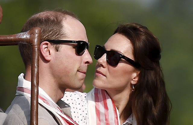 Park officials said the couple interacted with the forest staff and tried to understand the problems of the park. (Reuters Photo) Park officials said the couple interacted with the forest staff and tried to understand the problems of the park. (Reuters Photo)