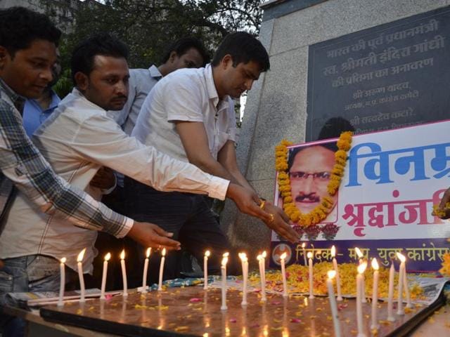 Two more persons have been arrested for the fatal April 3 attack on NIA officer Tanzil Ahmad and his wife, who succumbed to injuries on Wednesday, taking the number of arrests to four, even as efforts are on to nab the alleged mastermind. (Hindustan Times Photo) Two more persons have been arrested for the fatal April 3 attack on NIA officer Tanzil Ahmad and his wife, who succumbed to injuries on Wednesday, taking the number of arrests to four, even as efforts are on to nab the alleged mastermind. (Hindustan Times Photo)