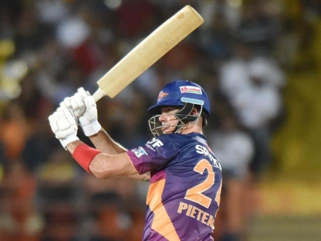 Kevin Pietersen pulls one for four. (Pratham Gokhale/HT Photo) Kevin Pietersen pulls one for four. (Pratham Gokhale/HT Photo)