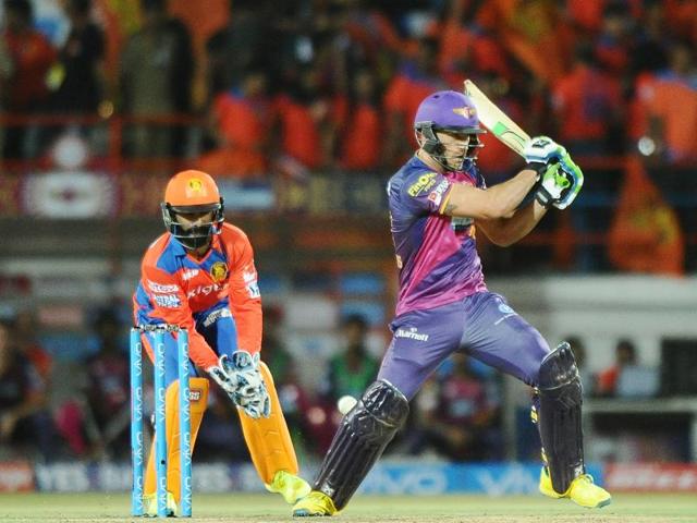 Pietersen hits one as Gujarat keeper Dinesh Karthik watches. (Pratham Gokhale/HT Photo) Pietersen hits one as Gujarat keeper Dinesh Karthik watches. (Pratham Gokhale/HT Photo)