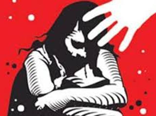 Mother of the victim alleged that the boy had asked her daughter to sit on his bike and, when she resisted, the accused assaulted her in the middle of the road. (HT Representative Picture) Mother of the victim alleged that the boy had asked her daughter to sit on his bike and, when she resisted, the accused assaulted her in the middle of the road. (HT Representative Picture)