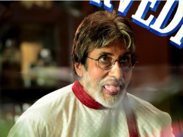 Bachchan had shot for films such as Sholay and Hera Pheri in the same studios. (Big B’s blog) 