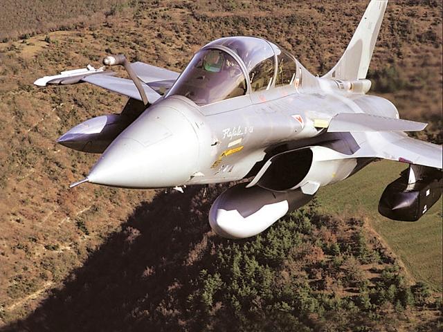 The deal is expected to cost between 7 and 8 billion euros (Rs 60,000 crore – Rs 65,000 crore). Once closed, the 36 fighter aircraft will reach India by 2019, defence ministry sources said.(For representation)