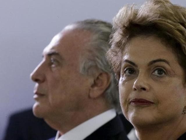 Brazil’s President Dilma Rousseff (R) risks being driven from office if the lower house votes in favour of an impeachment trial this Sunday. (Reuters Photo) Brazil’s President Dilma Rousseff (R) risks being driven from office if the lower house votes in favour of an impeachment trial this Sunday. (Reuters Photo)