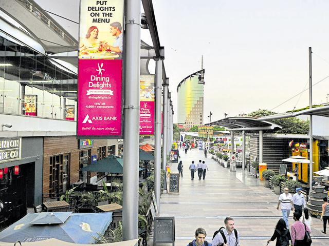 Those unhappy with the decision to change Gurgaon’s name to Gurugram can take hope from the fact that other state governments that have announced similar name changes in the past are still awaiting the Centre’s nod.(HT File Photo) Those unhappy with the decision to change Gurgaon’s name to Gurugram can take hope from the fact that other state governments that have announced similar name changes in the past are still awaiting the Centre’s nod.(HT File Photo)