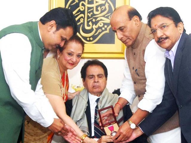A file picture of Union home minister Rajnath Singh presenting Padma Vibhushan to Dilip Kumar at his residence. Maharashtra governor C Vidyasagar Rao (r), chief minister Devendra Fadnavis (l) and Kumar’s wife Saira Banu are also seen. (IANS) A file picture of Union home minister Rajnath Singh presenting Padma Vibhushan to Dilip Kumar at his residence. Maharashtra governor C Vidyasagar Rao (r), chief minister Devendra Fadnavis (l) and Kumar’s wife Saira Banu are also seen. (IANS)