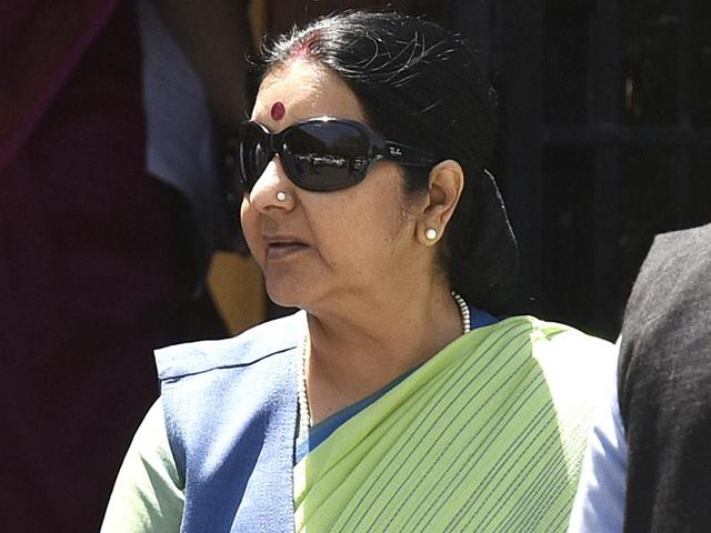 Sushma Swaraj’s visit to the oil-rich country comes amid a rush for investment in the resource-rich nation by global economic powers including Japan, China, the US and several European countries after Iran invited foreign companies for joint ventures in many of its crucial sectors including oil and gas. (Raj K Raj/HT Photo) Sushma Swaraj’s visit to the oil-rich country comes amid a rush for investment in the resource-rich nation by global economic powers including Japan, China, the US and several European countries after Iran invited foreign companies for joint ventures in many of its crucial sectors including oil and gas. (Raj K Raj/HT Photo)