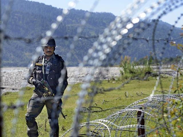 Col SD Goswami, PRO Defence, Northern Command said the militants so far were using traditional infiltration routes but they are looking into some other areas for sneaking into India. (Gurinder Osan/HT File Photo) Col SD Goswami, PRO Defence, Northern Command said the militants so far were using traditional infiltration routes but they are looking into some other areas for sneaking into India. (Gurinder Osan/HT File Photo)
