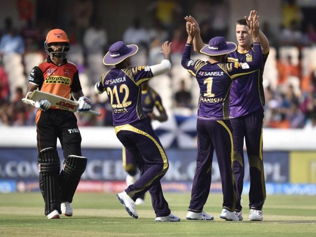 Kolkata Knight Riders (KKR) celebrates the wicket of Sunrisers Hyderabad (SH) Shikher Dhawan. (Mohd Zakir/HT Photo) Kolkata Knight Riders (KKR) celebrates the wicket of Sunrisers Hyderabad (SH) Shikher Dhawan. (Mohd Zakir/HT Photo)