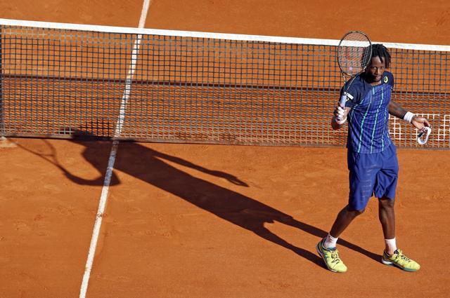 Frenchman Gael Monfils waves to spectators after defeating his compatriot Jo-Wilfried Tsonga. (REUTERS) Frenchman Gael Monfils waves to spectators after defeating his compatriot Jo-Wilfried Tsonga. (REUTERS)