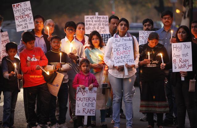 A candle light march in New Delhi to demand that juvenile offenders in cases of heinous crimes, such as rape, should be tried in an adult court. (RAJ K RAJ/Hindustan Times)
