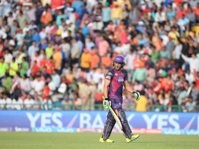 Faf Du Plessis walks off the pitch after his 54-ball 67. (AFP) Faf Du Plessis walks off the pitch after his 54-ball 67. (AFP)